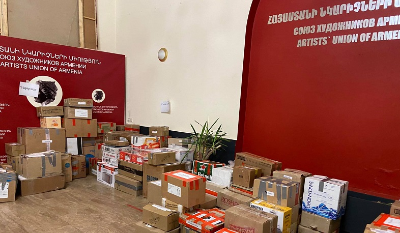 Деятели искусства отправили помощь в Арцах