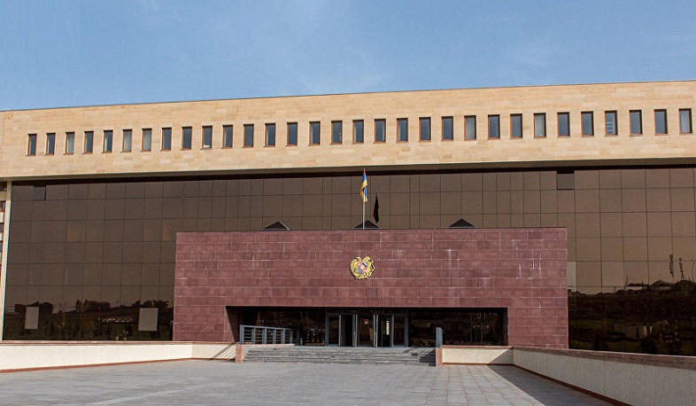 The statements of Azerbaijan that the Armenian Armed Forces fired at the ambulance collecting bodies are baseless. Ministry of Defence