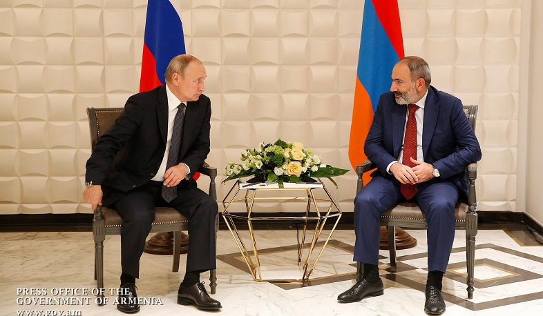 Vladimir Putin Extends Season’s Greetings to Nikol Pashinyan