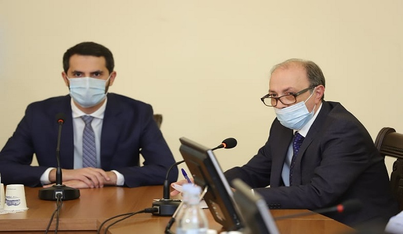 Стартовала встреча главы МИД РА с членами комиссии НС по внешним связям