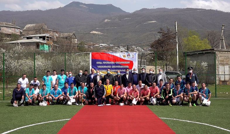 Müharibədə həlak olan polis əməkdaşlarının xatirəsinə İcevanda futbol çempionatı keçirilib