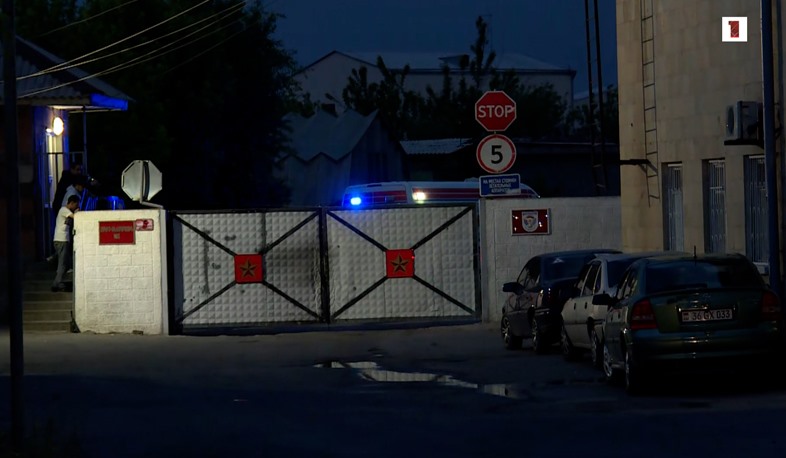 Daha üç hərbi əsir vətənə qayıtdı