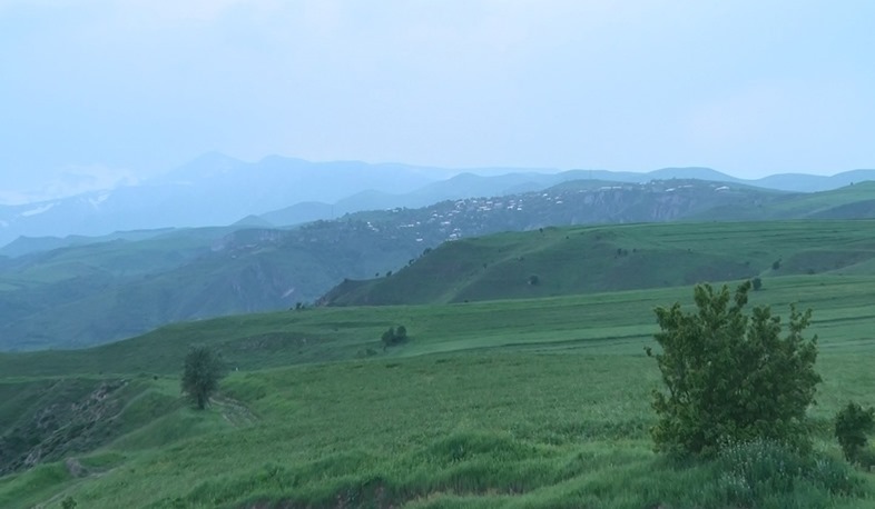 Rusiya tərəfi gərginliyi azaltmaq üçün Bakı və Yerevanı dəstəkləyir: Rusiya XİN