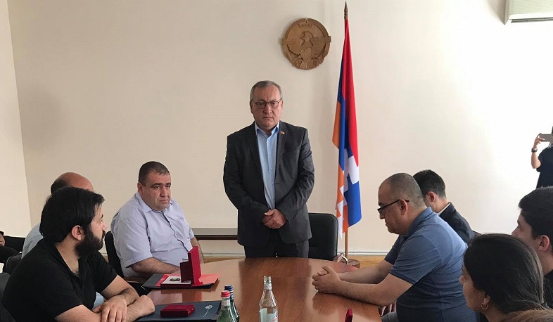 Председатель НС Арцаха встретился в Ереване с родственниками погибших военнослужащих