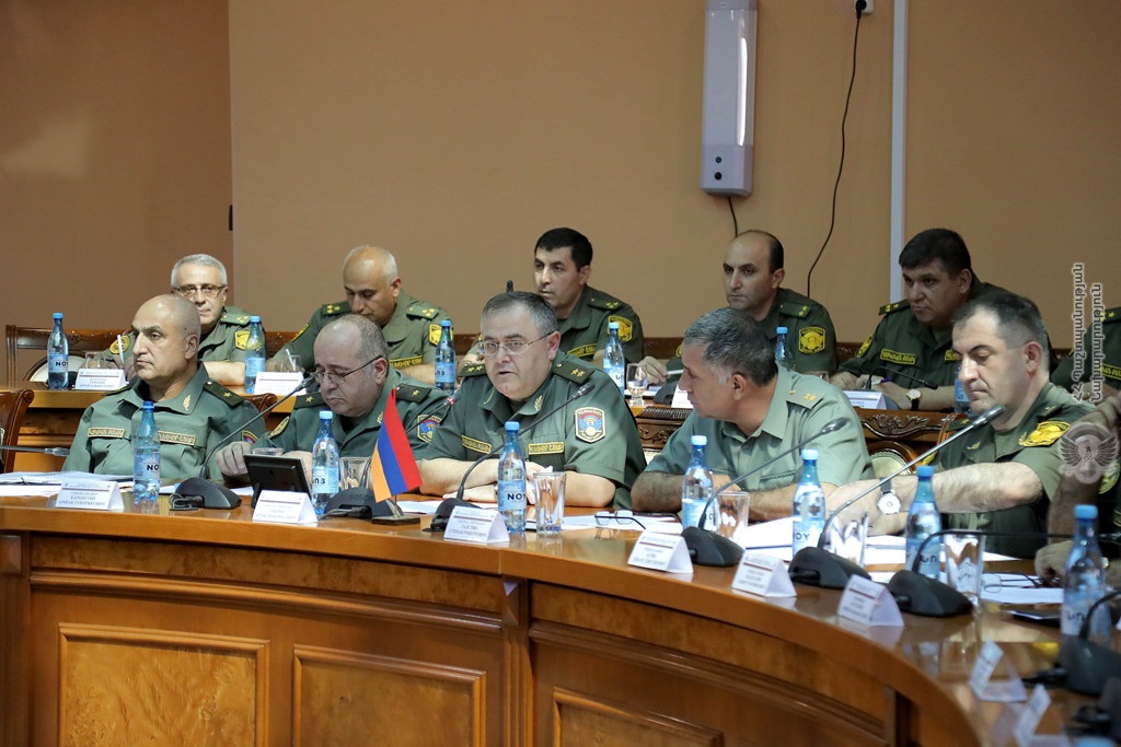 Rusiya SQ Baş Qərargah rəisinin müavini ilə qərargah müzakirələrinin gündəmi müzakirə edildi