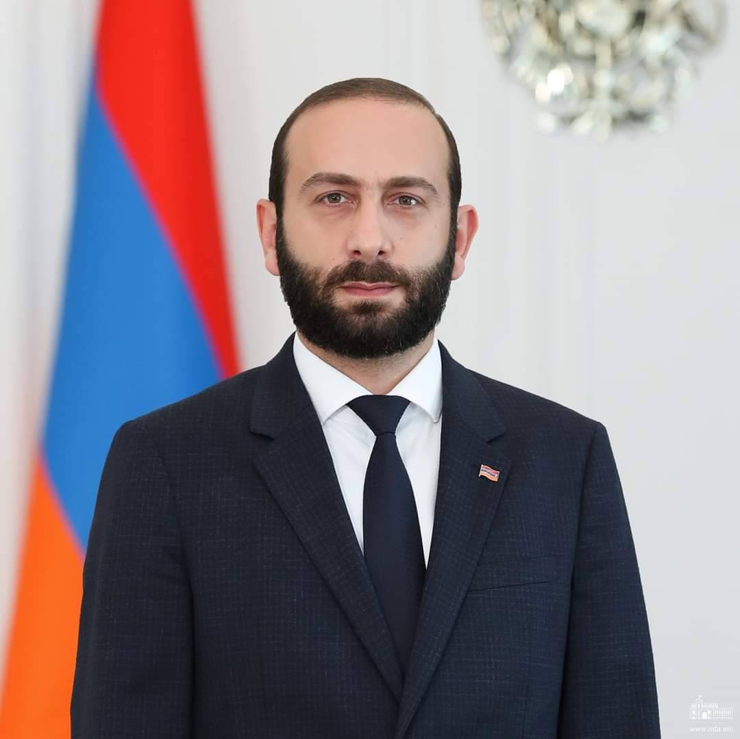 Արարատ Միրզոյանը շարունակում է շնորհավորական ուղերձներ ստանալ