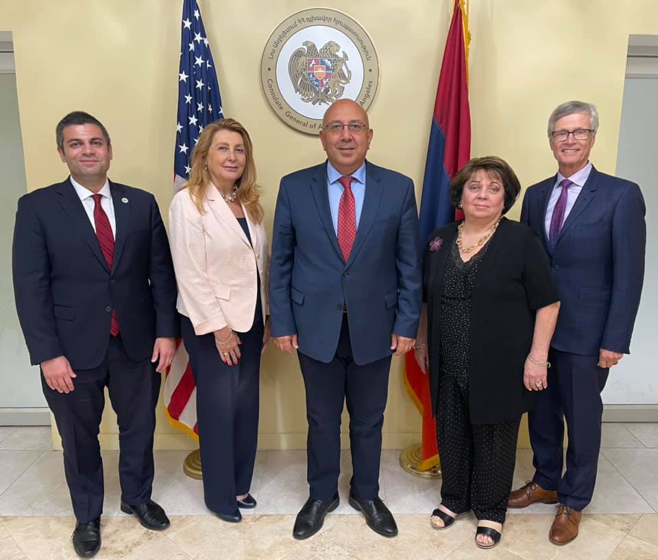 Լոս Անջելեսում ՀՀ գլխավոր հյուպատոսը Գլենդեյլի համայնքային քոլեջում համագործակցության հարցեր է քննարկել