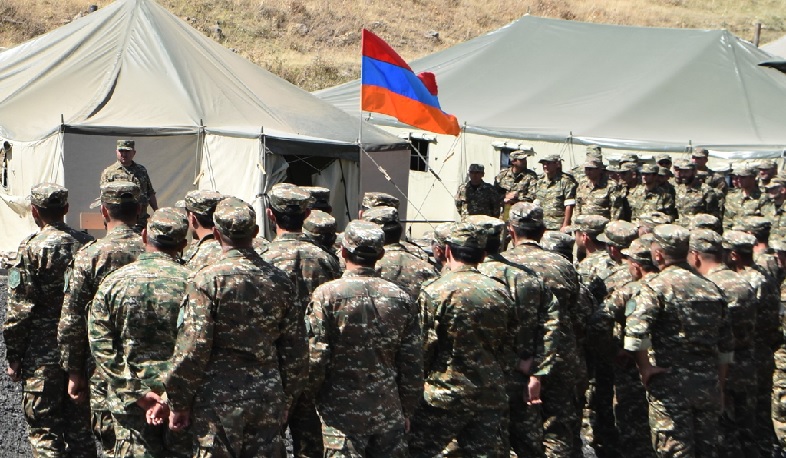Hərbi hissənin müavini ehtiyatda olanlarla görüşüb
