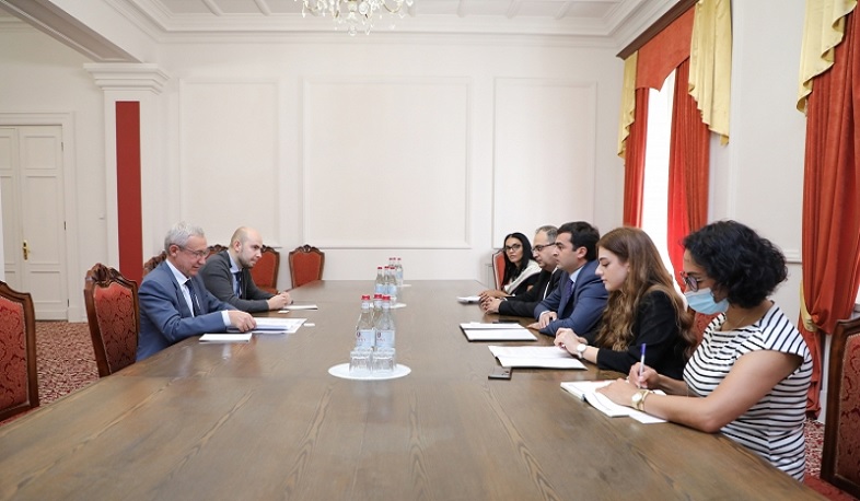 Հակոբ Արշակյանը հանդիպել է ՌԴ սենատոր Անդրեյ Կլիմովի հետ