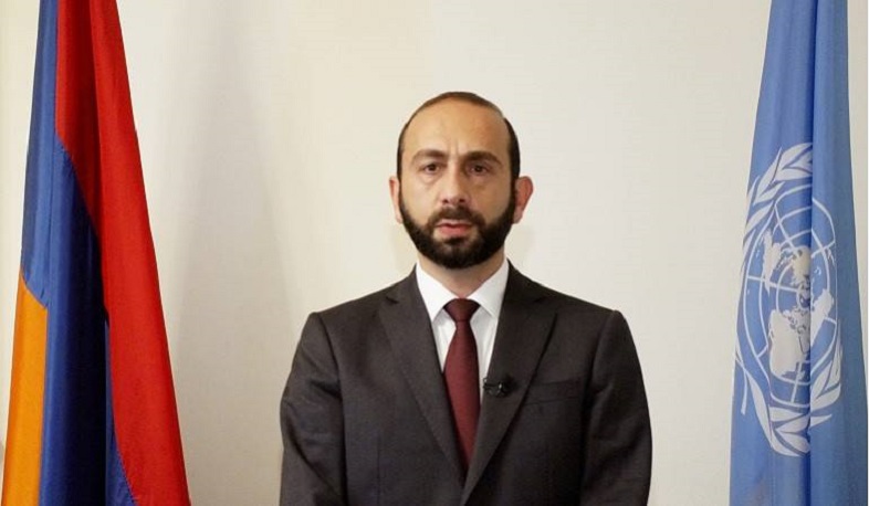 Azərbaycan humanitar missiyaların Artsaxa girişinə mane olmağa davam edir: Ararat Mirzoyan