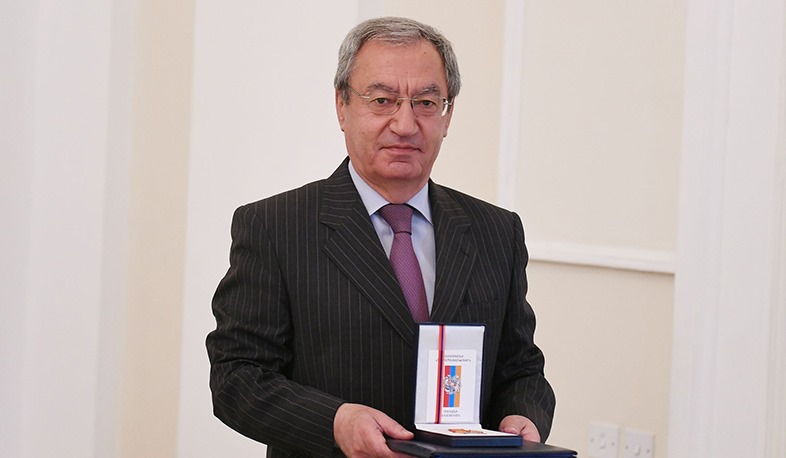 Մահացել է թարգմանիչ, դիվանագետ Համլետ Գասպարյանը