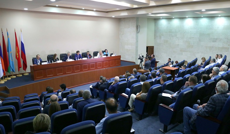 Գործարարների հետ քննարկվել են Հայաստան-ԵԱՏՄ համագործակցության հարցերը