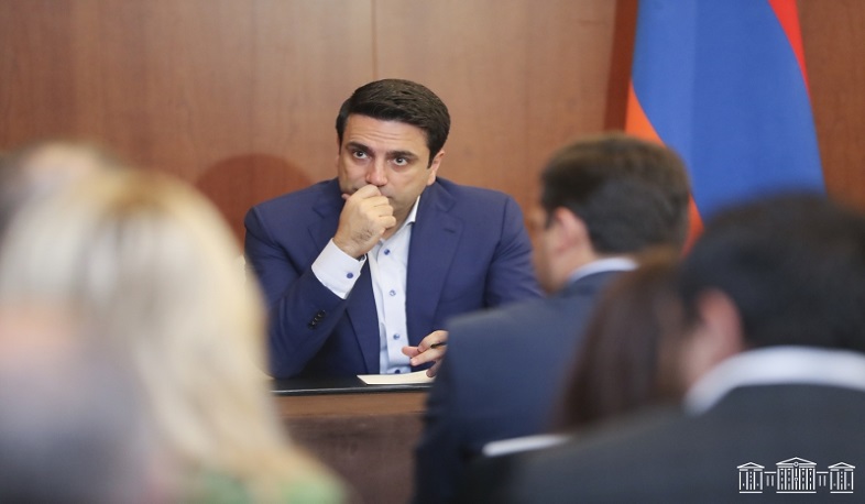 Ալեն Սիմոնյանի գլխավորած պատվիրակությունը հանդիպել է ՌԴ հայ համայնքի ներկայացուցիչների հետ