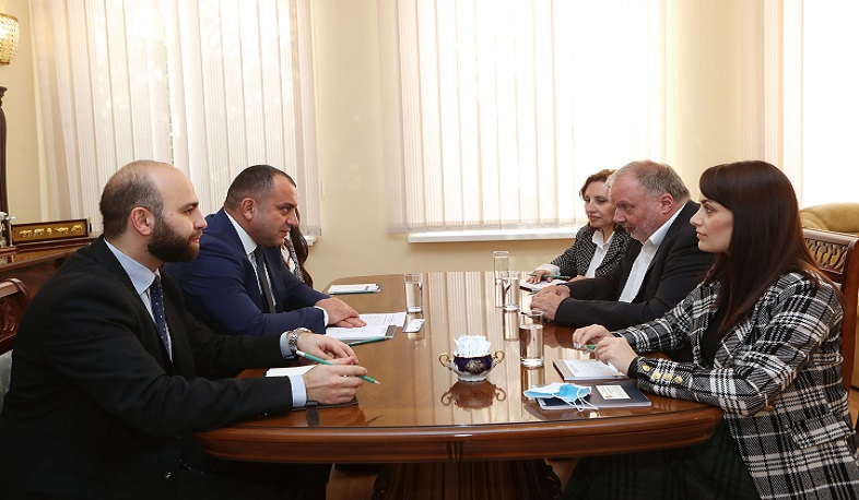 ՍԴ նախագահն ընդունել է միջազգային իրավական համագործակցության գերմանական հիմնադրամի ներկայացուցիչներին