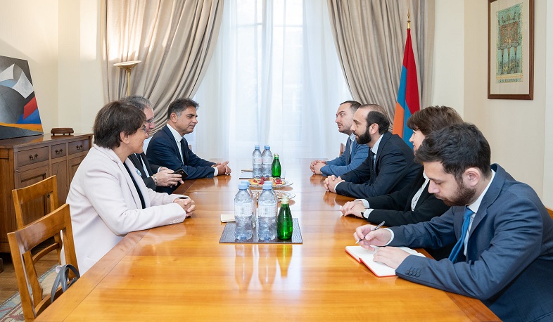 Արարատ Միրզոյանը Ֆրանսահայ կազմակերպությունների համակարգող խորհրդի համանախագահների հետ քննարկել է ԼՂ հիմնախնդրին առնչվող հարցեր