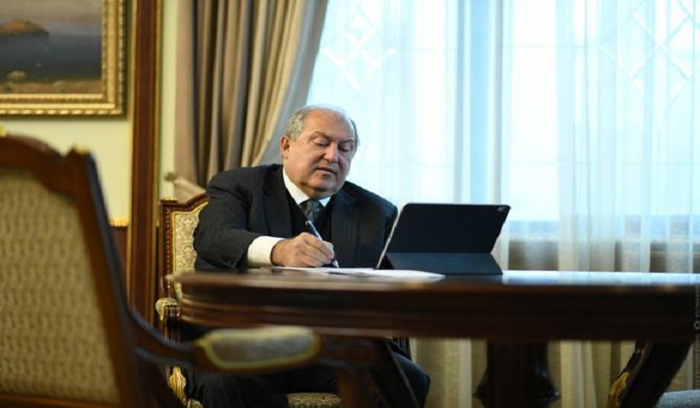 Արման Հակոբյանը հետ է կանչվել Բրազիլիայում, Կոլումբիայում և Բոլիվիայում ՀՀ դեսպանի պաշտոնից