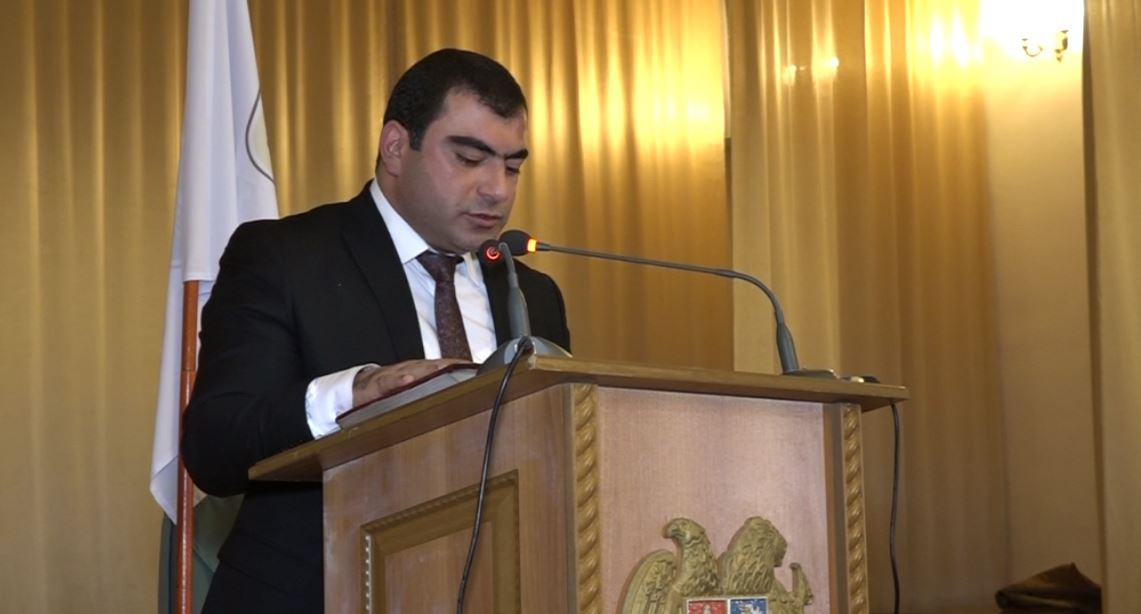 Փարաքարում տեղի է ունեցել համայնքի ղեկավարի երդմնակալությունը