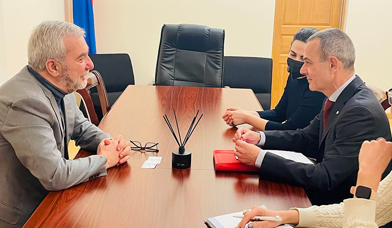 Անդրանիկ Քոչարյանն ընդգծել է ԿԽՄԿ-ի՝ գերեվարված անձանց տեսակցելու, ընտանիքների հետ կապն ապահովելու եզակի դերը