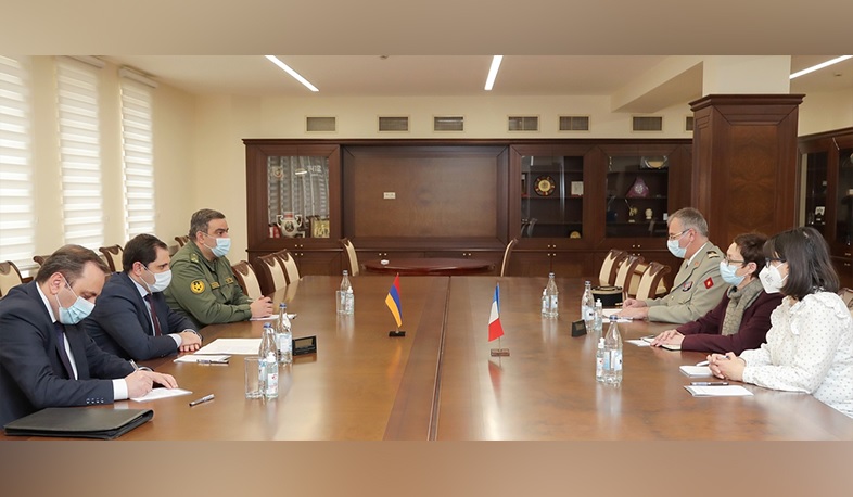 Սուրեն Պապիկյանը դեսպան Լույոյին է ներկայացրել հայ-ադրբեջանական սահմանին տիրող իրավիճակը