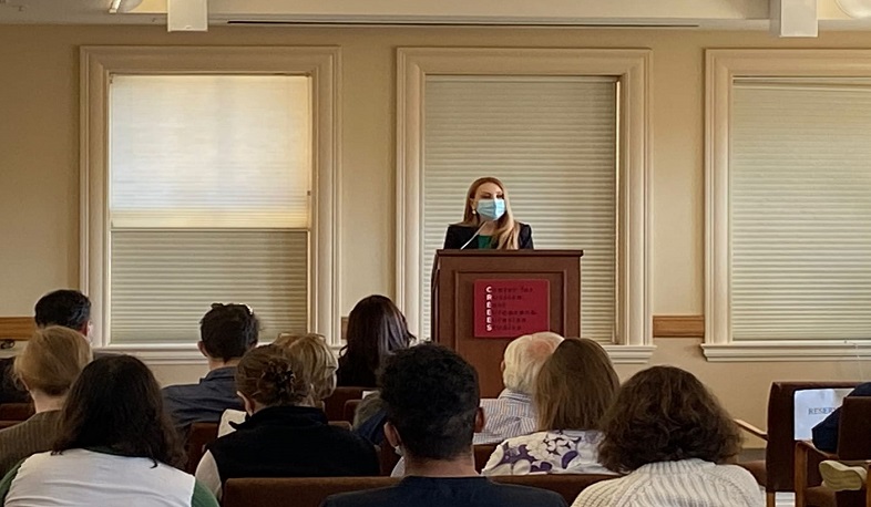 Ambassador Makunts visits newly established Center for Armenology at Stanford University