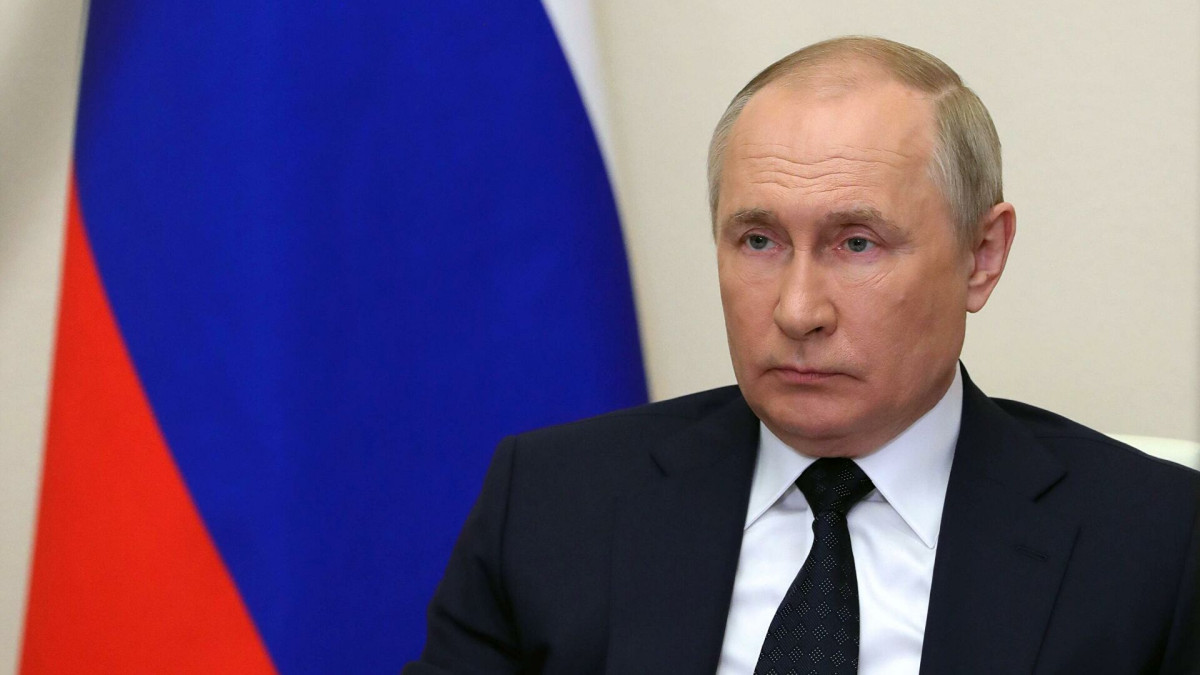 Путин обвинил Запад в попытках переложить свои ошибки в экономике на РФ