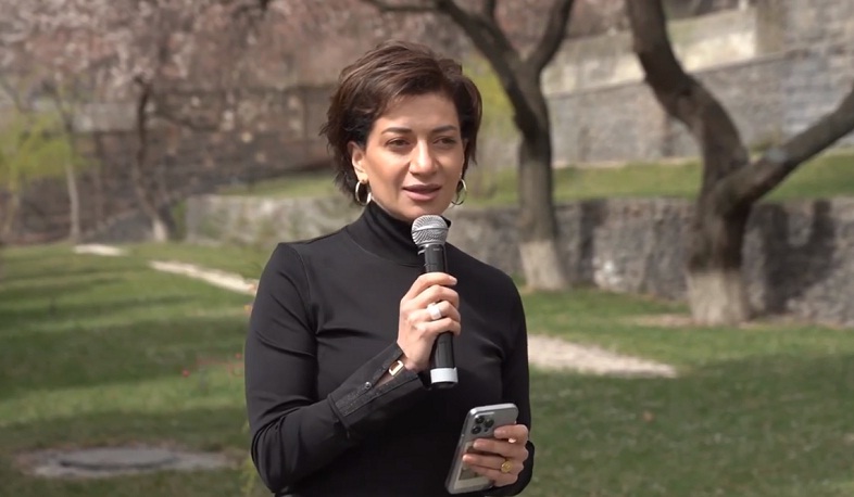 Դուք իրավունք չունեք խեղճանալու, մեր ճակատագիրը ձեր ձեռքում է. Աննա Հակոբյանը՝ զոհված տղաների հարազատներին