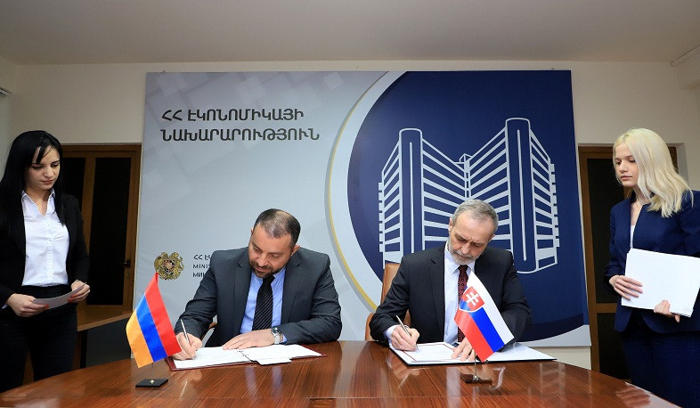 Ermənistan və Slovakiya hökumətləri iqtisadi əməkdaşlıq sazişi imzalayıb