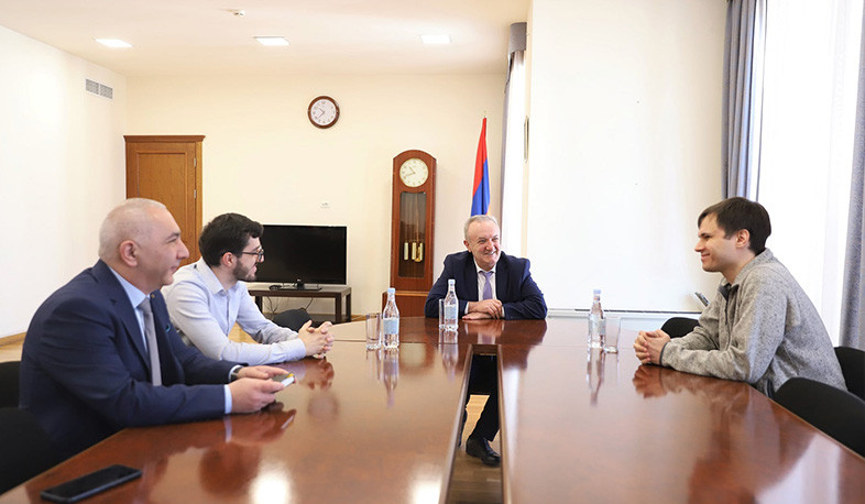 Վահրամ Դումանյանն ընդունել է ծրագրավորման մրցույթի ամենատիտղոսակիր օլիմպիականին