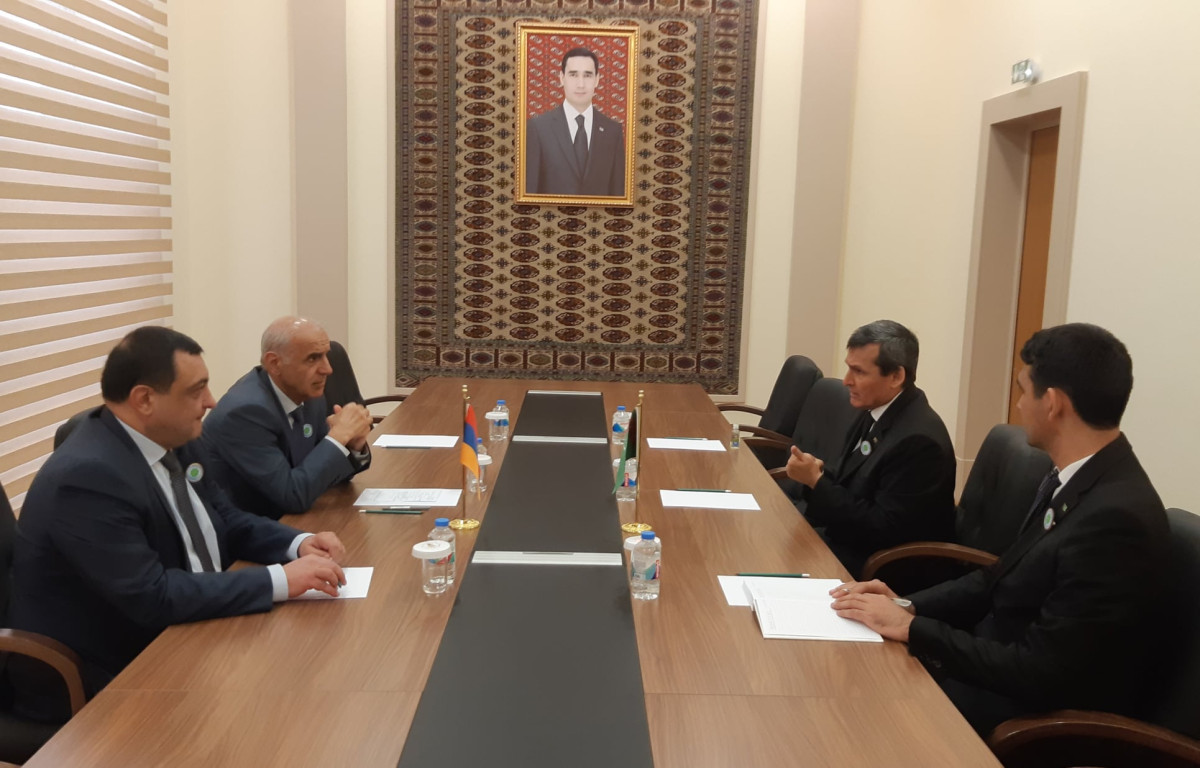 Արտաշես Թումանյանը Թուրքմենստանում քննարկել է երկկողմ և տարածաշրջանային տնտեսական համագործակցությանն առնչվող հարցեր