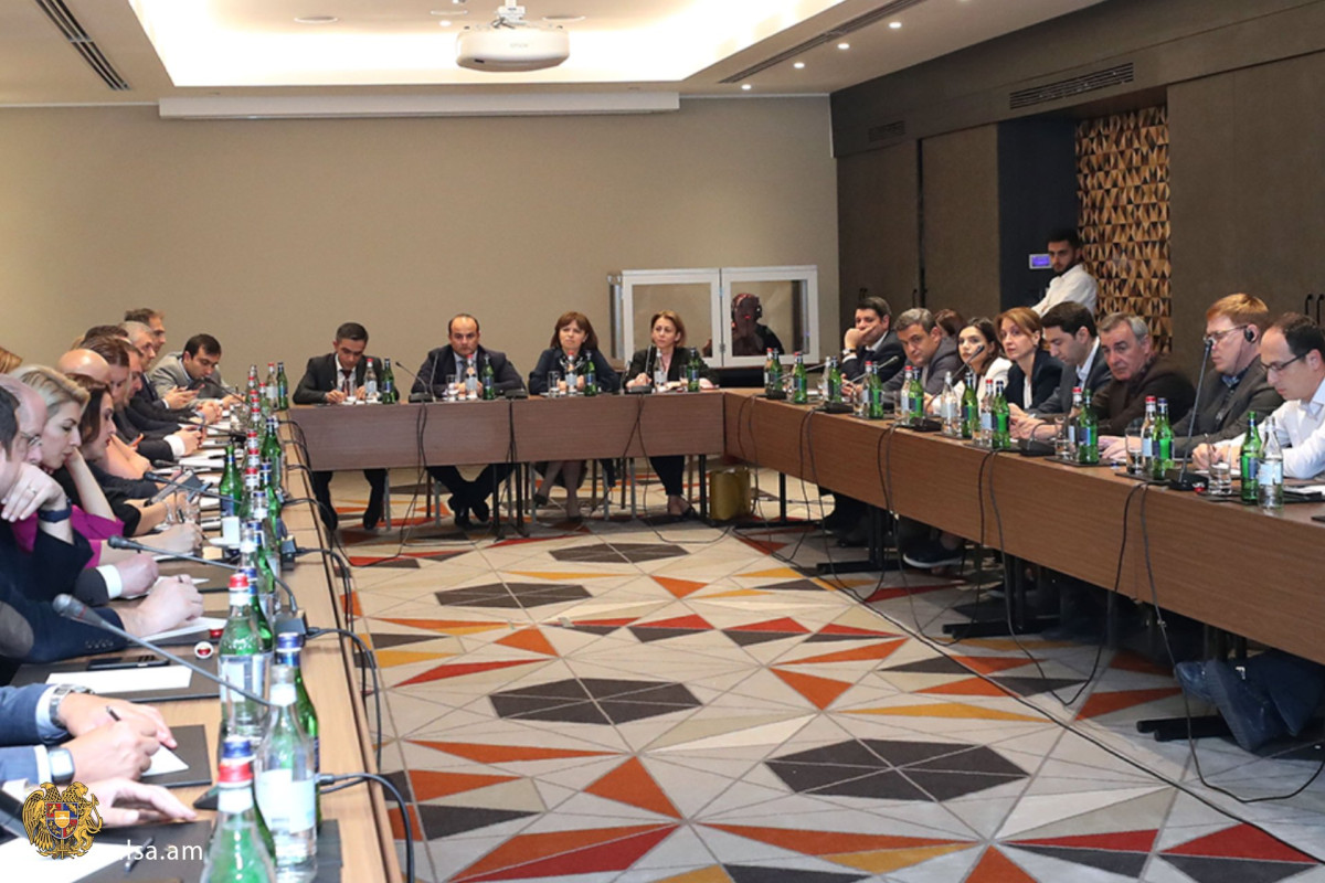 Պետություն-մասնավոր հատված երկխոսության ակտիվացման նպատակով Նարեկ Մկրտչյանը հանդիպում է ունեցել գործարար համայնքի հետ