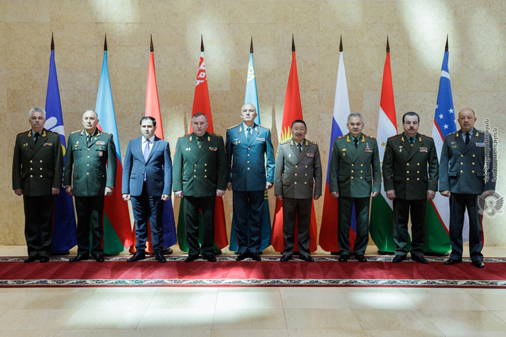 Սուրեն Պապիկյանը Մոսկվայում մասնակցել է ԱՊՀ պաշտպանության նախարարների խորհրդի նիստին