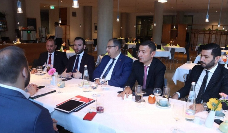 Ermənistan nümayəndə heyəti Bundestaq üzvlərinə Ermənistanda və regionda müharibədən sonrakı vəziyyəti təqdim edib