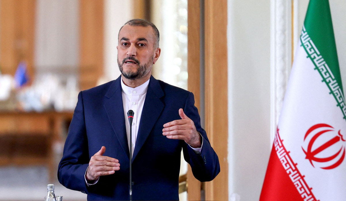 Iranian top diplomat denies selling drones to Russia