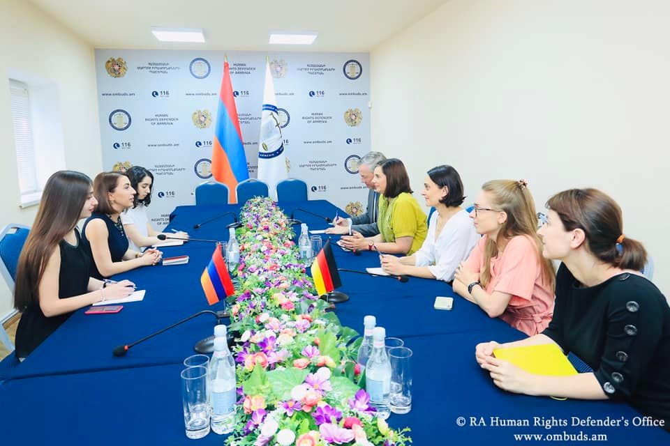 ՀՀ ՄԻՊ-ը Բունդեսթագի փոխնախագահին է ներկայացրել հետպատերազմյան շրջանում հումանիտար խնդիրները