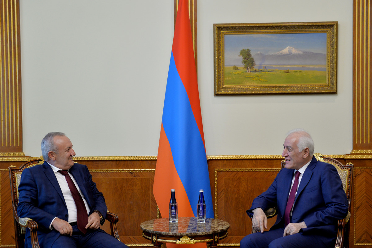 Վահրամ Դումանյանը Վահագն Խաչատուրյանին է ներկայացրել կրթական համակարգի բարեփոխումների ռազմավարության ուղղությունները