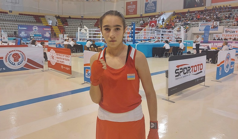 Hamest Afrikyan becomes the winner of the European Junior Boxing Championship