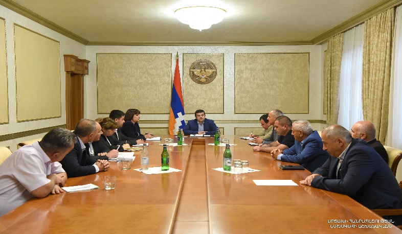 Արցախի նախագահը հանդիպել է հասարակական հատվածի մի խումբ ներկայացուցիչների հետ