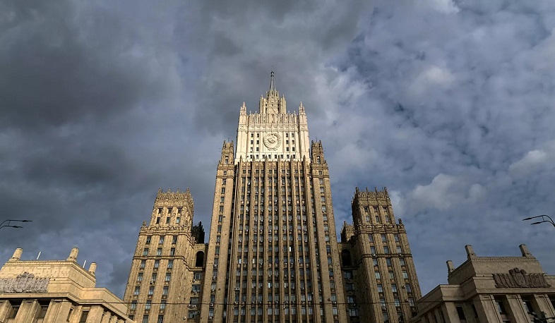 Все спорные проблемы между Арменией и Азербайджаном должны решаться исключительно политико-дипломатическим путем: МИД РФ