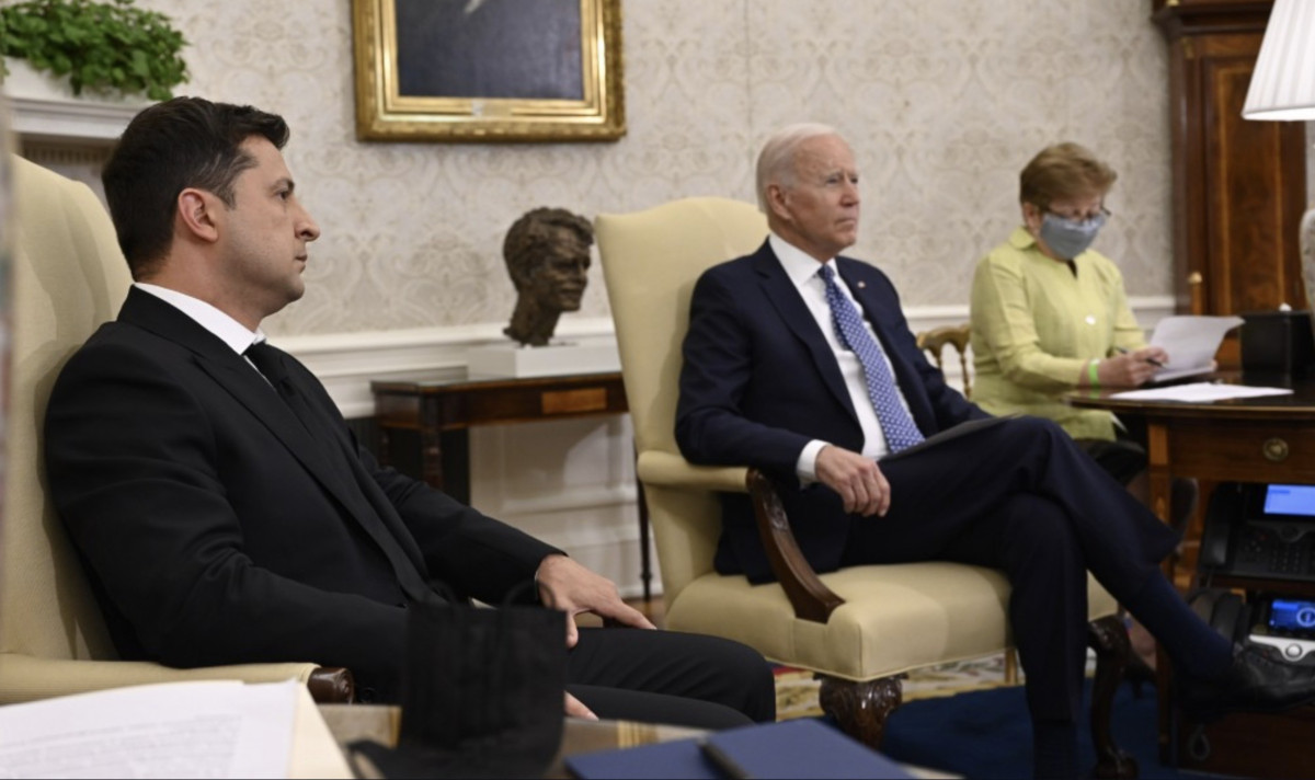 WaPo says Biden told Zelensky to stop asking for more US aid