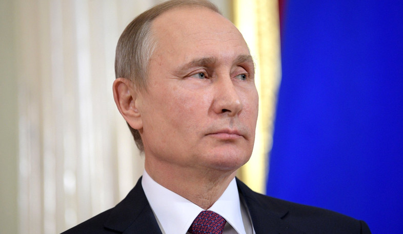 Putin TŞ iclasında mülki müdafiənin təkmilləşdirilməsini müzakirə edir