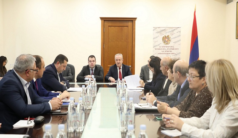 Վահրամ Դումանյանը հանդիպել է բուհերի ռեկտորների հետ