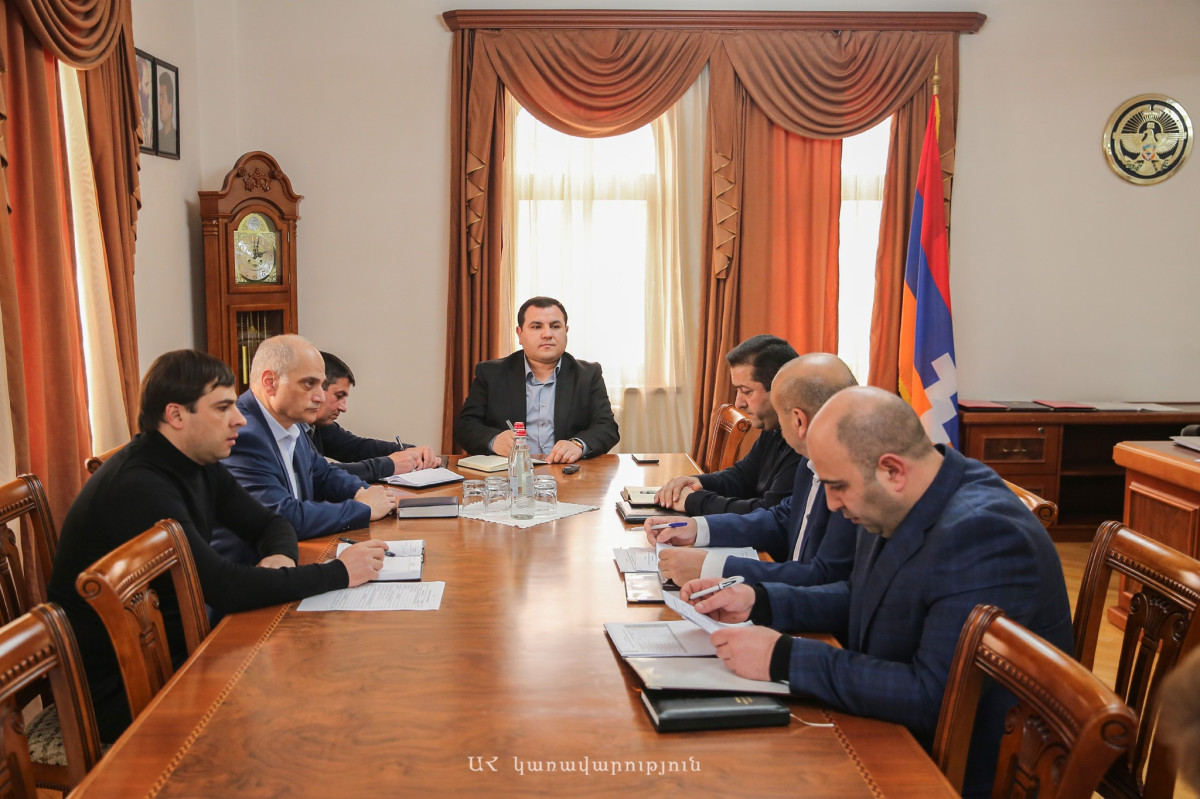 Անասնակերի պաշարներն անսպառ չեն, շրջափակման երկարաձգման պայմաններում կարող են լուրջ խնդիրներ առաջանալ. Արցախի պետնախարար