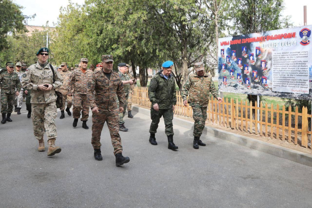 Օտարերկրյա ռազմական կցորդները Բաղրամյանի անվան ուսումնական կենտրոնում ծանոթացել են զինծառայողների սոցիալ-կենցաղային պայմաններին