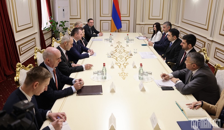 Laçın böhranı barədə bilirik, bu, ekoloqlar məsələsi deyil: Slovakiya parlamentinin komitə sədri