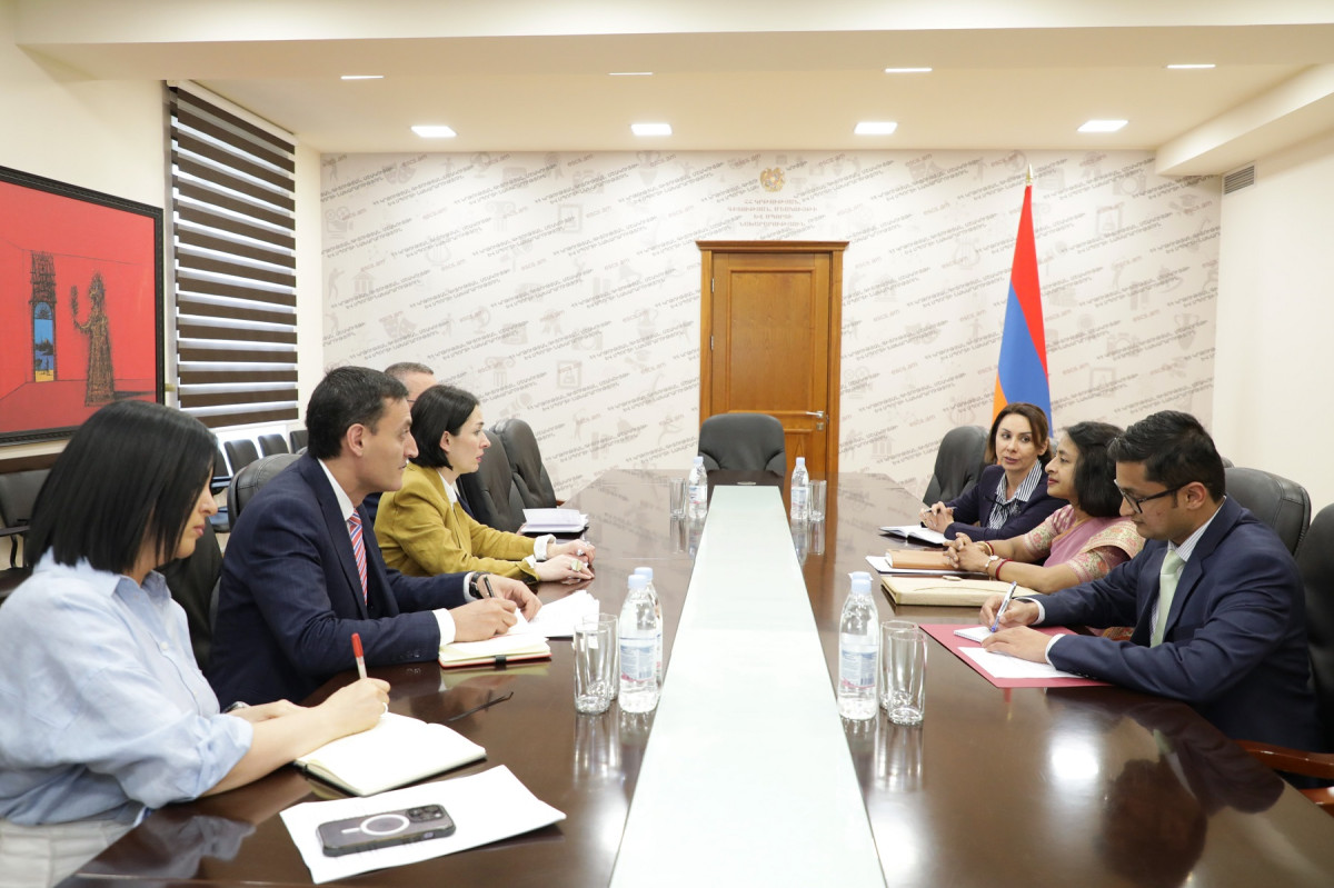 Bizim çox yaxşı əməkdaşlıq təcrübəmiz və daha böyük potensialımız var: Janna Andreasyan Hindistanın Ermənistana yeni təyin olunmuş səfirini qəbul edib