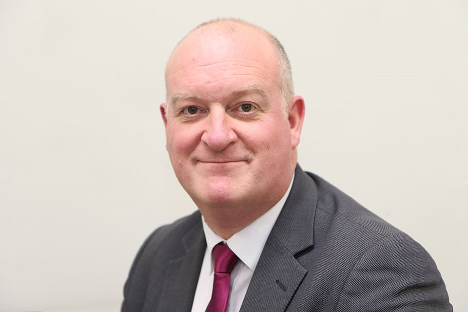 Мы поддерживаем постановление МС в отношении Азербайджана об обеспечении беспрепятственного движения по Лачинскому коридору: Нил Холланд