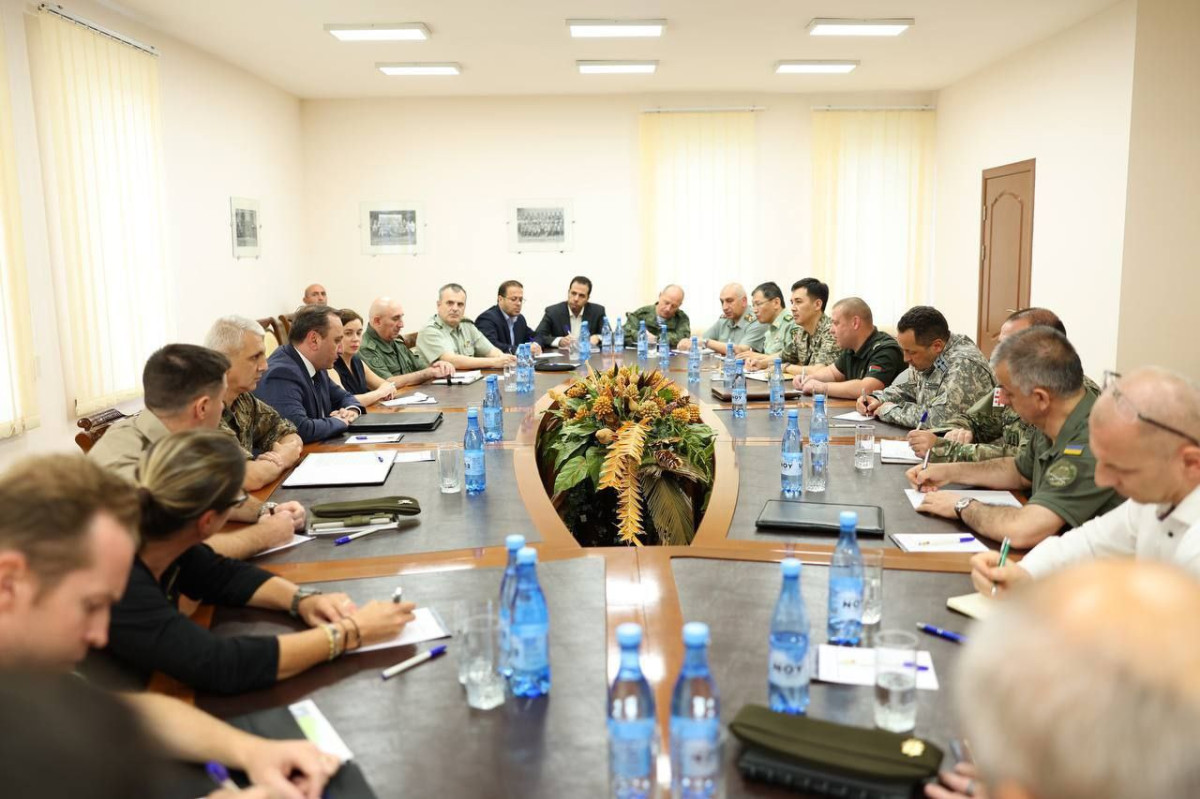 Operational situation on Armenian-Azerbaijani border presented to accredited military attachés in Armenia