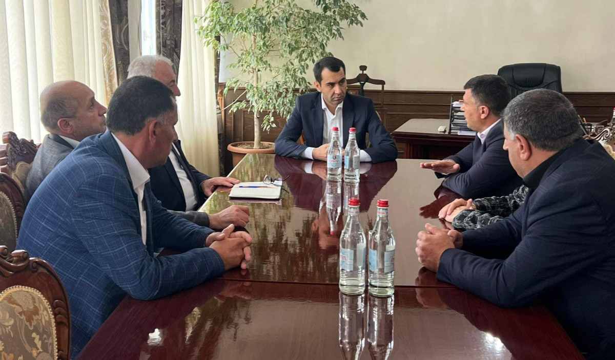 Գեղարքունիքի մարզպետը ՄՍԾ կենտրոնների տնօրենների հետ քննարկել է ԼՂ-ից բռնի տեղահանվածների կարիքները հոգալու հարցը