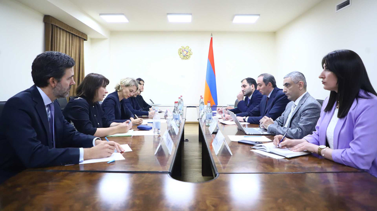 ԲՏԱ նախարարն ու ՀԲ Հայաստանի գրասենյակի տնօրենը քննարկել են Բանկի հետ նոր նախագծեր սկսելու հնարավորությունները