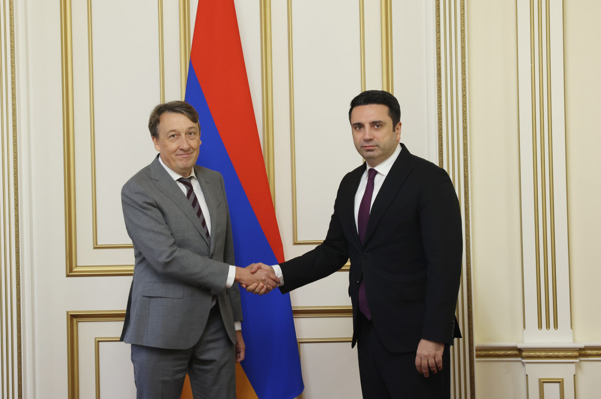 Մեր ամուր գործընկերության վկայությունն է Երևանում Բելգիայի ռեզիդենտ դեսպանության բացումը. Ալեն Սիմոնյանը՝ Բելգիայի նորանշանակ դեսպանին